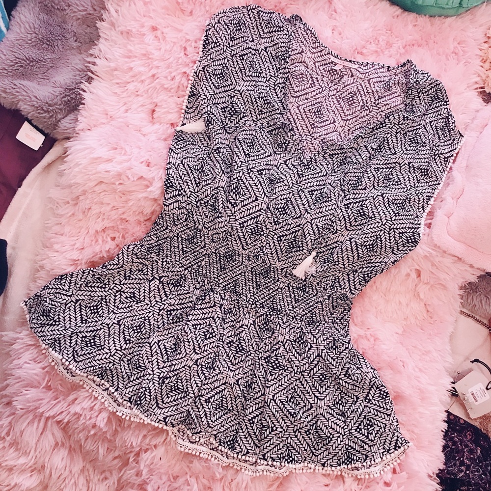 SOLD Victoria’s Secret Cover-up perfect for summer